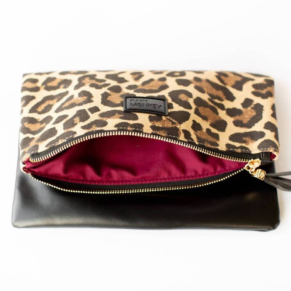 NEW FUNKY MONKEY fold-over clutch with lining in leopard